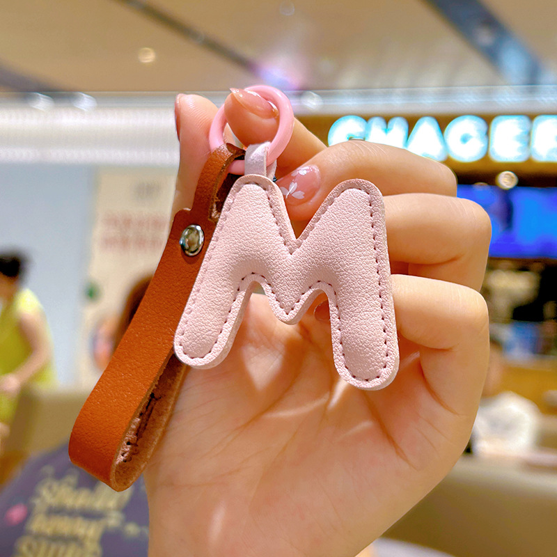 Creative PU Leather 26 Letter  - Monogram Keychain Leather avaliação e preço