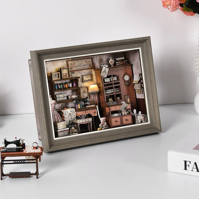 DIY Book Nook Kit 3D Miniature - Engraved Wood Frame avaliação e preço