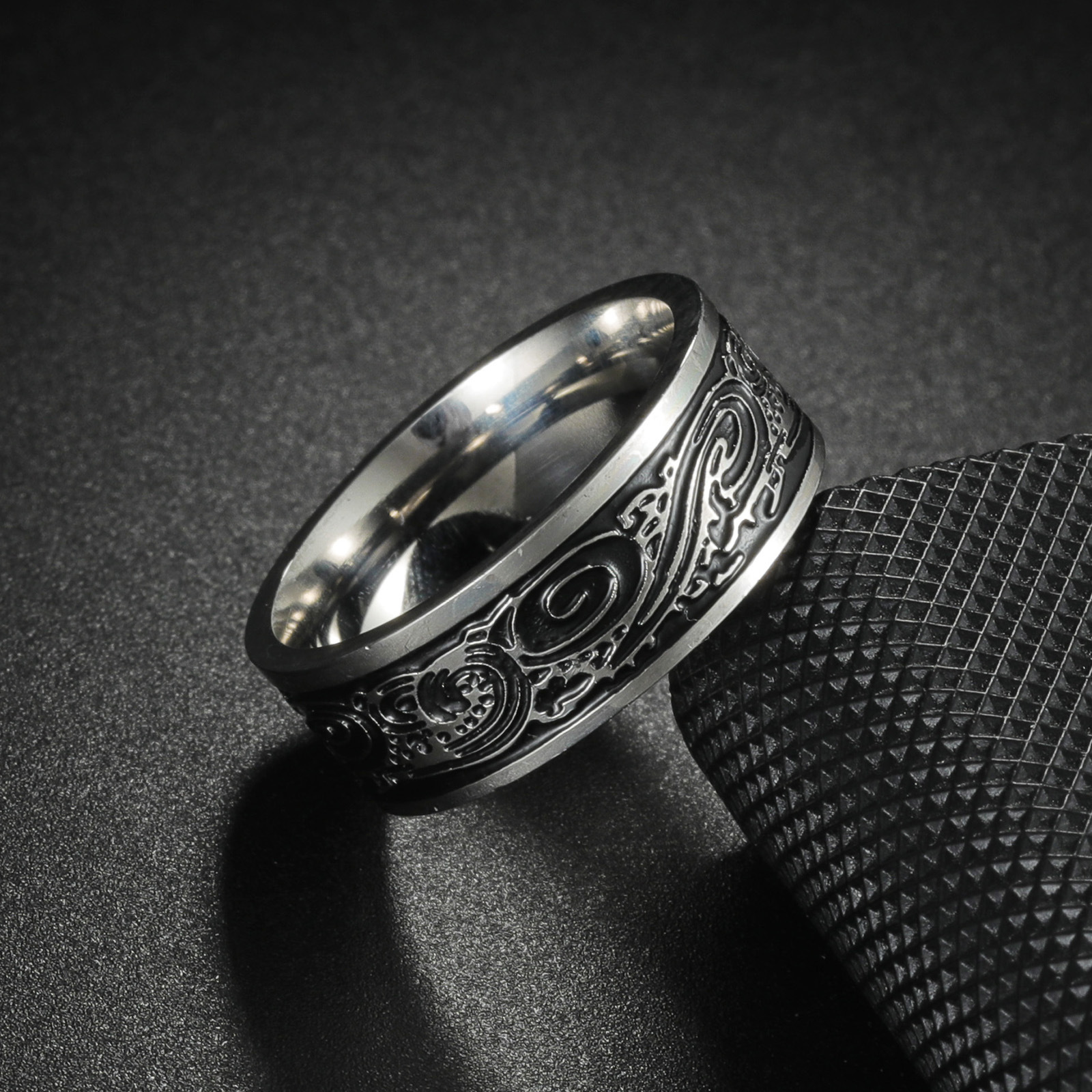 Retro Titanium Steel Ring With - Initial Ring Custom avaliação e preço