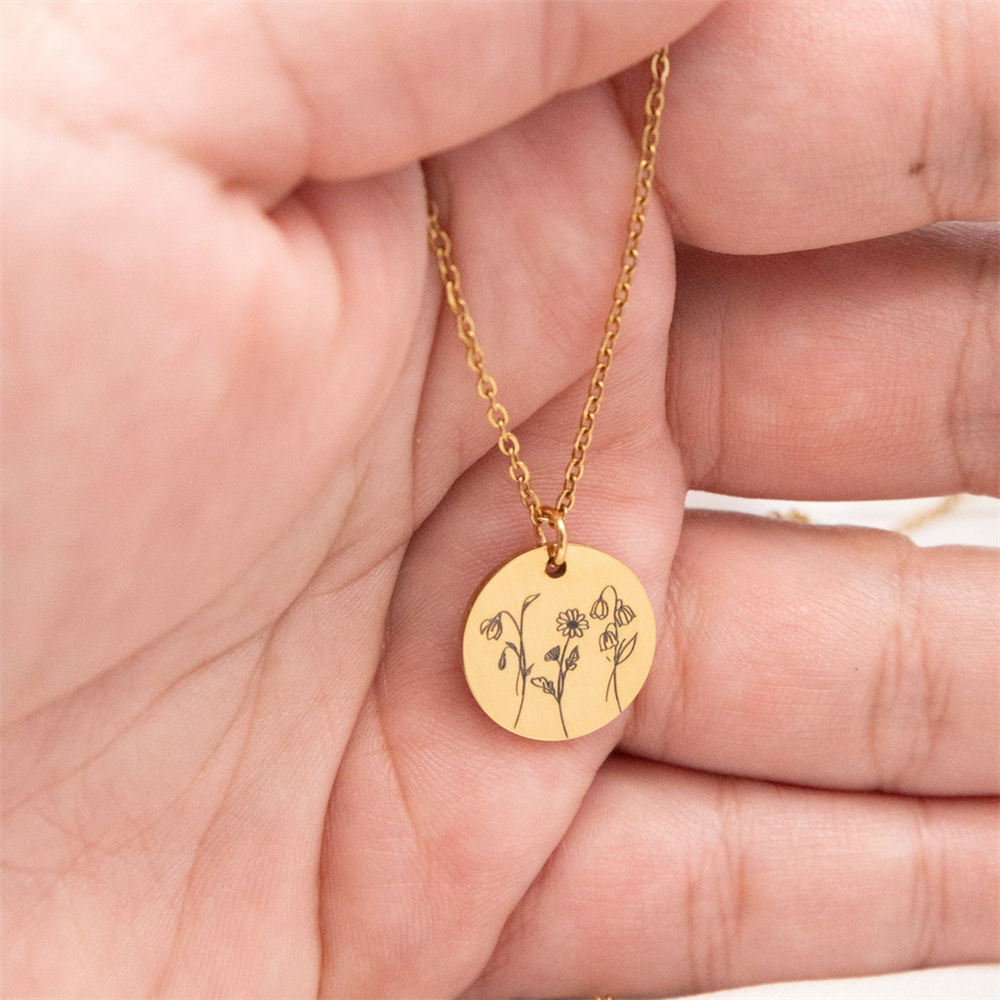 Family Birth flower Necklace C - Birth Flower Necklace avaliação e preço