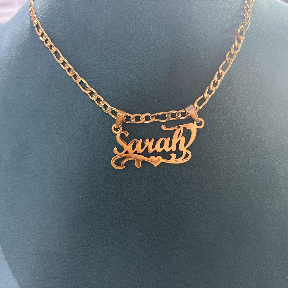 Custom Figaro Chain Heart Name - Name Necklace Custom avaliação e preço